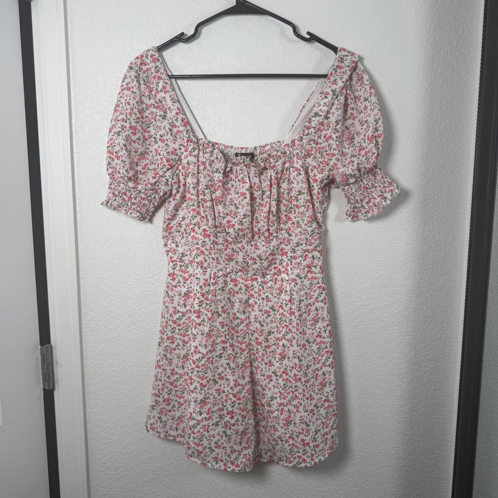 Trixxi Floral Romper Women Large White Pink Smocked Puff Sleeve